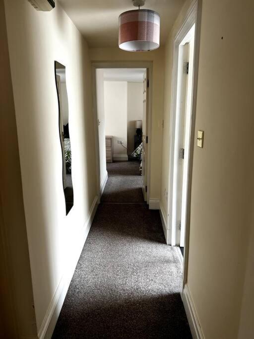The Hideaway Holywell 1 Apartment Luaran gambar